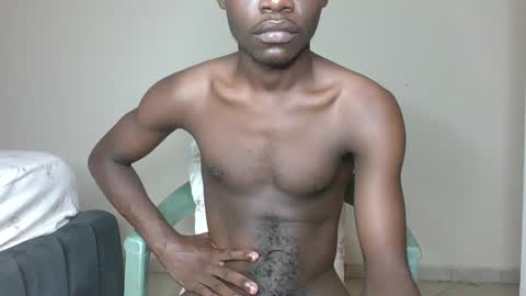 Snapshot of glane_ chatting on 02-18-25, 01:55 James online show from 02-18-25, 01:55