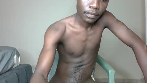 Snapshot of glane_ chatting on 02-22-25, 07:12 James online show from 02-22-25, 07:12