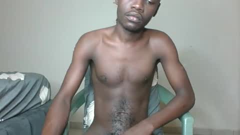 Snapshot of glane_ chatting on 02-28-25, 04:54 James online show from 02-28-25, 04:54