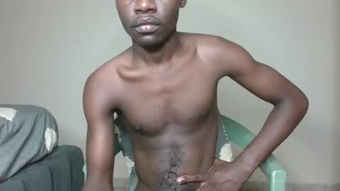 Snapshot of glane_ chatting on 03-04-25, 06:47 James online show from 03-04-25, 06:47