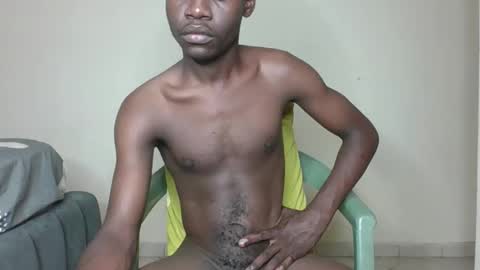 Snapshot of glane_ chatting on 09-19-25, 06:04 James online show from 09-19-25, 06:04