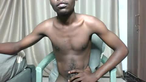 Snapshot of glane_ chatting on 07-17-26, 03:46 James online show from 07-17-26, 03:46