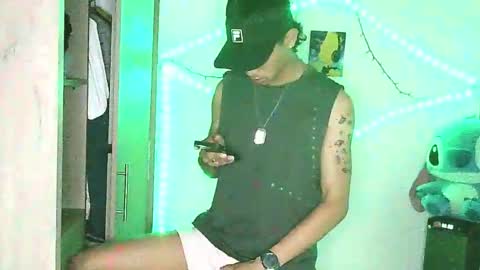 Snapshot of glen_connor_11 chatting on 01-12-26, 01:33 glen_connor_11 online show from 01-12-26, 01:33