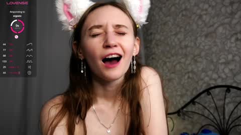 Sandra  online show from 01-27-25, 01:37