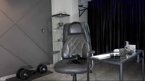 Matthew .. for short call me Matt online show from 12-28-24, 03:48