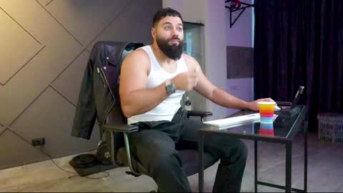 Matthew .. for short call me Matt online show from 01-14-25, 06:13