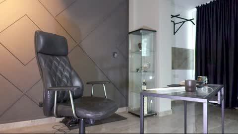 Matthew .. for short call me Matt online show from 02-08-25, 10:18