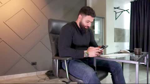 Matthew .. for short call me Matt online show from 02-10-25, 10:53