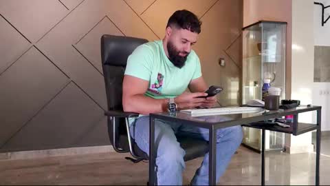 Matthew .. for short call me Matt online show from 02-14-25, 01:40