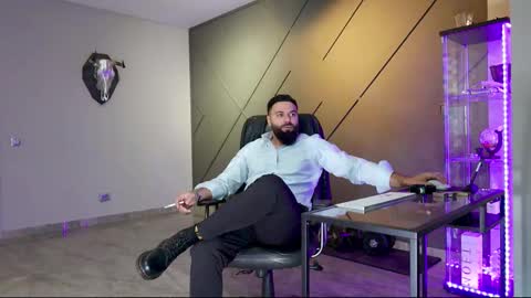 Matthew .. for short call me Matt online show from 03-04-25, 06:04