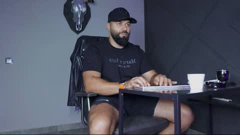 Matthew .. for short call me Matt online show from 09-13-25, 08:19