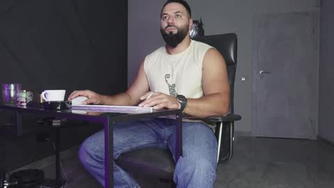 Matthew .. for short call me Matt online show from 10-01-25, 07:09