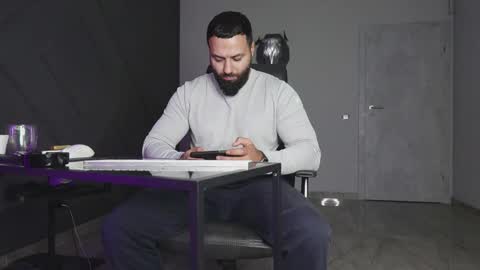 Matthew .. for short call me Matt online show from 10-09-25, 12:52