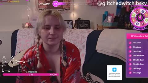 Snapshot of glitchwitch chatting on 01-29-25, 10:22 Glitch online show from 01-29-25, 10:22