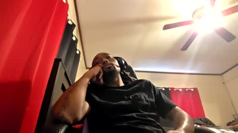 Snapshot of glomightyj chatting on 06-24-26, 07:35 glomightyj online show from 06-24-26, 07:35