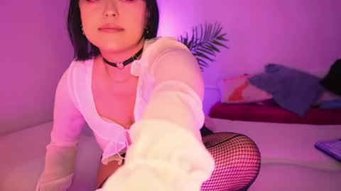 Mimi online show from 04-16-26, 09:50