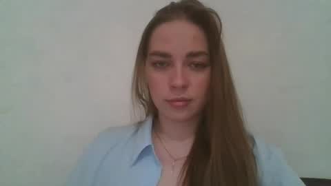 Snapshot of gloria954807 chatting on 05-16-26, 09:24 gloria954807 online show from 05-16-26, 09:24