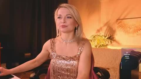 Snapshot of gloria_lovely chatting on 05-08-26, 11:04 Gloria online show from 05-08-26, 11:04