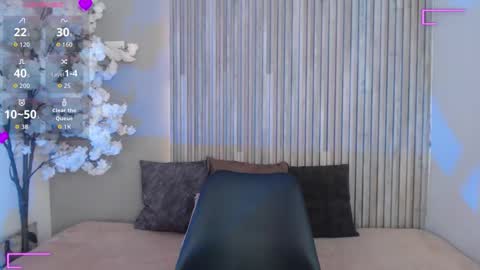 glory_girl online show from 11-19-25, 03:01