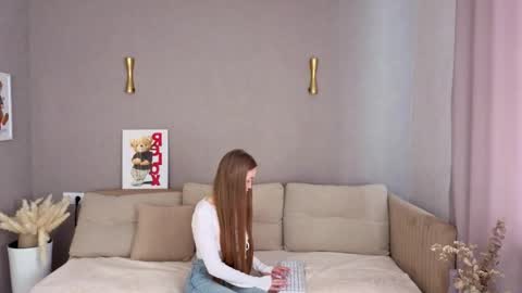 Snapshot of gloryahall chatting on 05-14-26, 06:20 Lora online show from 05-14-26, 06:20