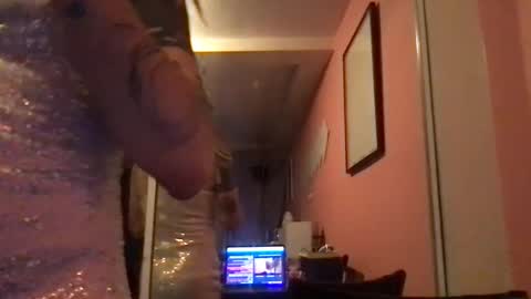 Glow Goddess online show from 09-25-25, 04:05