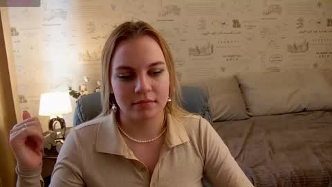 Margo online show from 05-18-26, 04:07