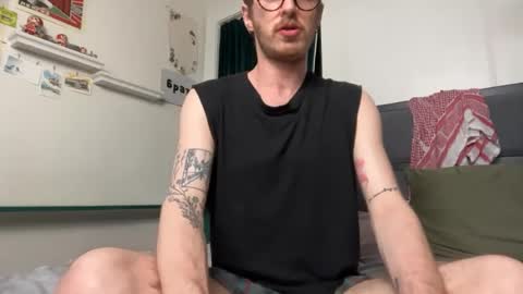 Snapshot of gnickname chatting on 07-21-26, 12:02 gnickname online show from 07-21-26, 12:02