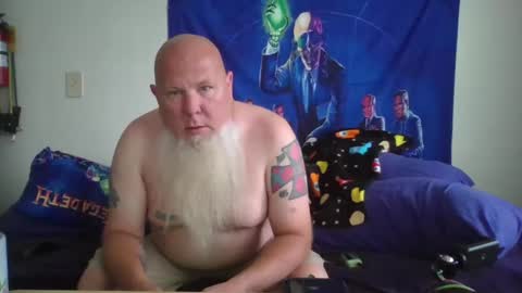 Snapshot of gnomebeard chatting on 10-13-25, 03:34 Gnomebeard online show from 10-13-25, 03:34