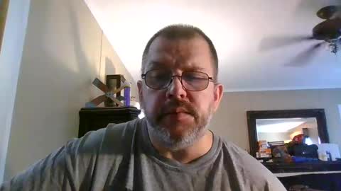 Snapshot of gobey33 chatting on 09-22-25, 04:42 IDKIDCIDGAF online show from 09-22-25, 04:42