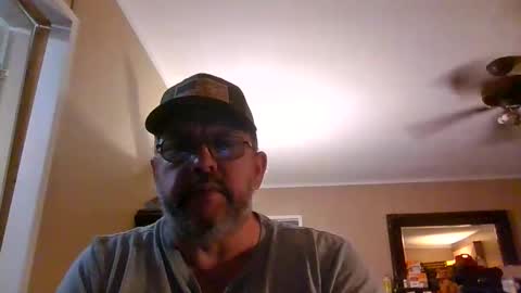 Snapshot of gobey33 chatting on 10-12-25, 03:05 IDKIDCIDGAF online show from 10-12-25, 03:05