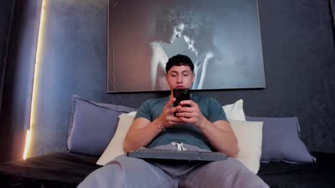 steven online show from 12-04-24, 03:32