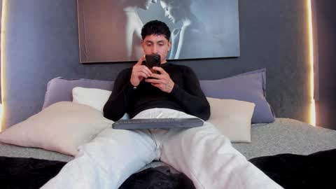 steven online show from 12-10-24, 04:06