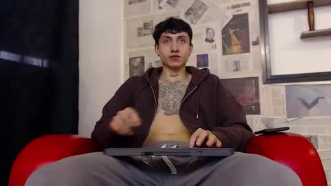 steven online show from 11-22-25, 12:26