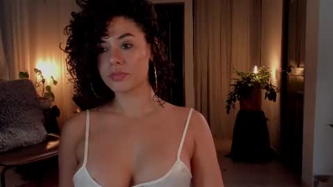 Elena online show from 06-21-26, 10:56