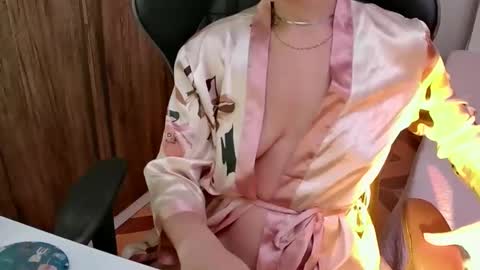 Snapshot of goddess_artemis_ chatting on 01-27-25, 11:00 Fauna online show from 01-27-25, 11:00