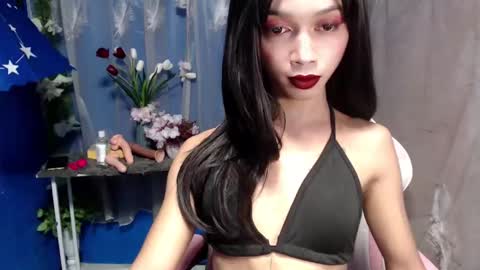 Snapshot of goddess_ayah chatting on 10-25-25, 05:30 Ayah online show from 10-25-25, 05:30