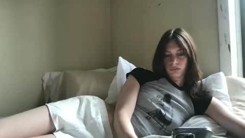 Snapshot of goddess_larz chatting on 05-27-26, 07:33 goddess_larz online show from 05-27-26, 07:33