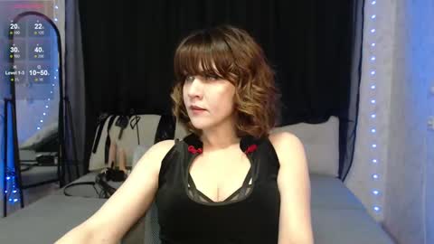 Snapshot of goddess_orsa chatting on 02-17-25, 03:53 Orsa online show from 02-17-25, 03:53