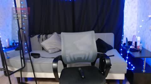 Snapshot of goddess_orsa chatting on 02-24-25, 10:36 Orsa online show from 02-24-25, 10:36