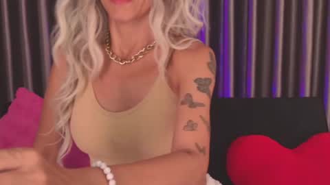 Katarina online show from 04-12-26, 08:08