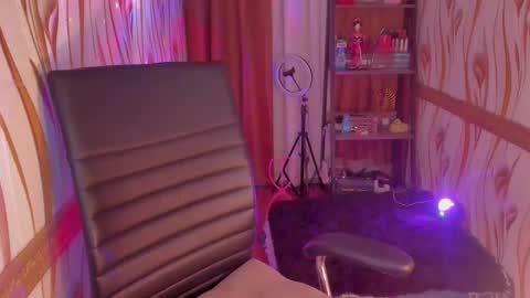 Barbie Brown online show from 12-10-24, 02:27