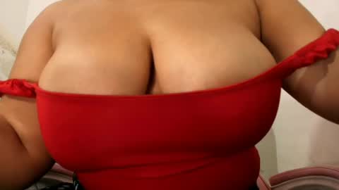 Snapshot of goddesschanell chatting on 06-06-26, 07:02 CHANELL online show from 06-06-26, 07:02