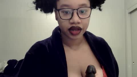 Snapshot of goddessdaisysky chatting on 01-08-26, 06:43 Goddess Daisy Sky online show from 01-08-26, 06:43