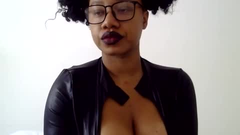 Snapshot of goddessdaisysky chatting on 01-13-26, 09:20 Goddess Daisy Sky online show from 01-13-26, 09:20