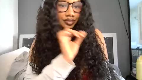 Snapshot of goddessdaisysky chatting on 03-15-26, 07:42 Goddess Daisy Sky online show from 03-15-26, 07:42