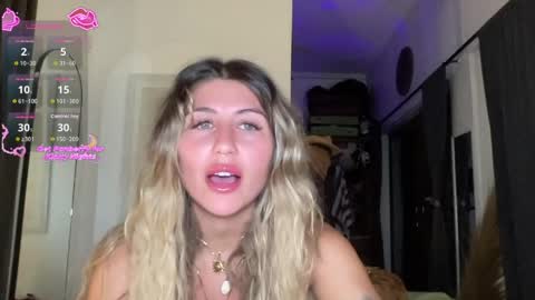 Snapshot of goddessdove chatting on 04-08-26, 11:43 GoddessDove online show from 04-08-26, 11:43