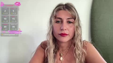 Snapshot of goddessdove chatting on 04-15-26, 07:37 GoddessDove online show from 04-15-26, 07:37