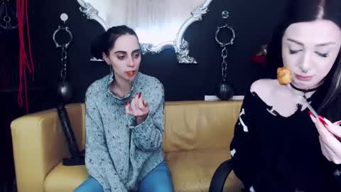 Snapshot of goddessgeorgia chatting on 01-04-25, 04:54 Goddess Georgia online show from 01-04-25, 04:54