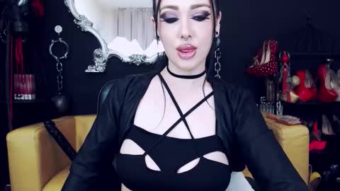 Snapshot of goddessgeorgia chatting on 10-03-25, 02:14 Goddess Georgia online show from 10-03-25, 02:14