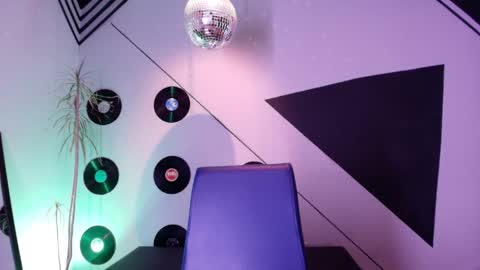 Snapshot of goddessjulieta chatting on 05-03-26, 06:25 Julieta online show from 05-03-26, 06:25